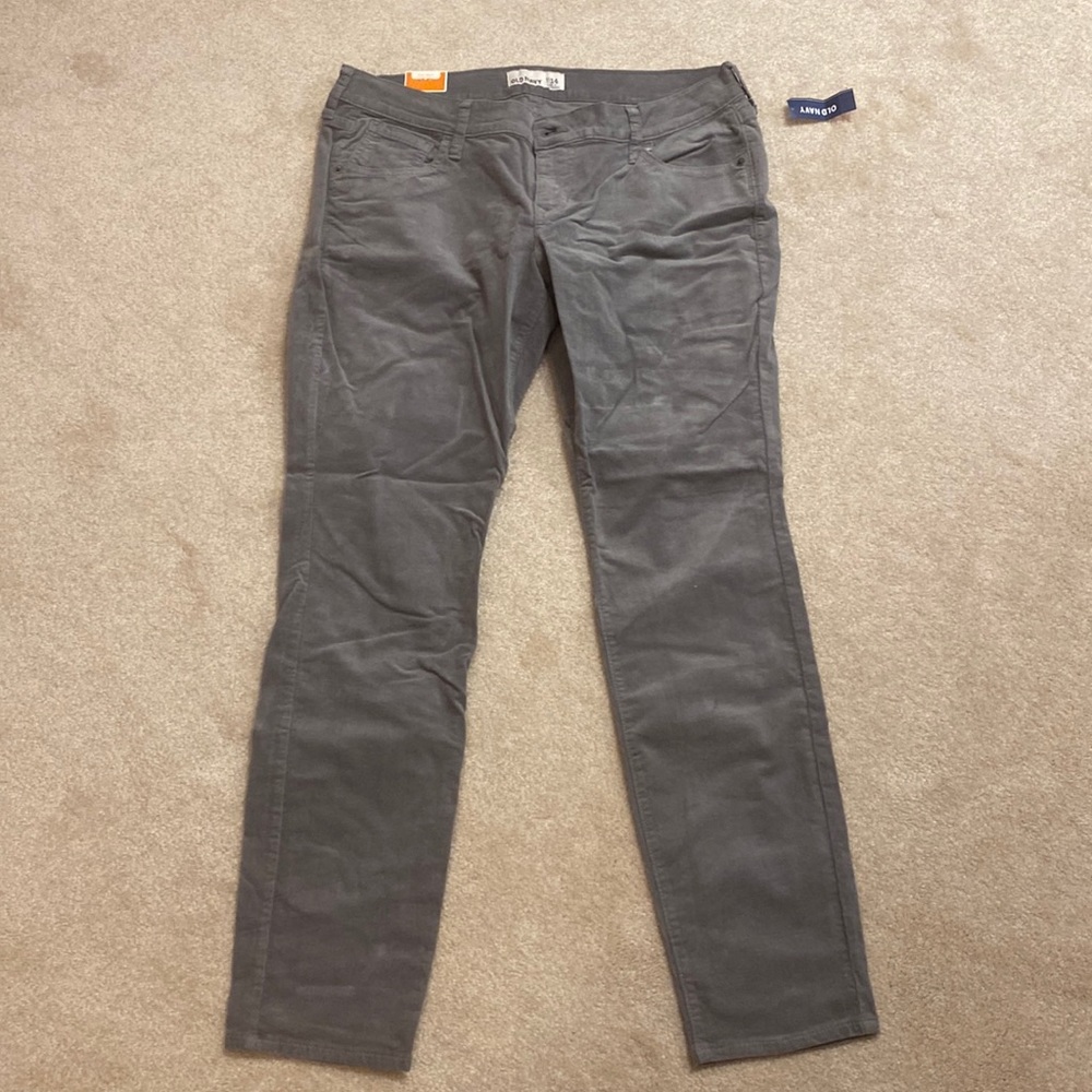 Old Navy Gray velvet skinny jeans. Size 14